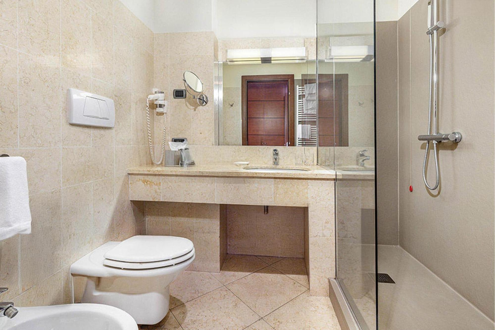 Junior Suite,1742589755:JPEG